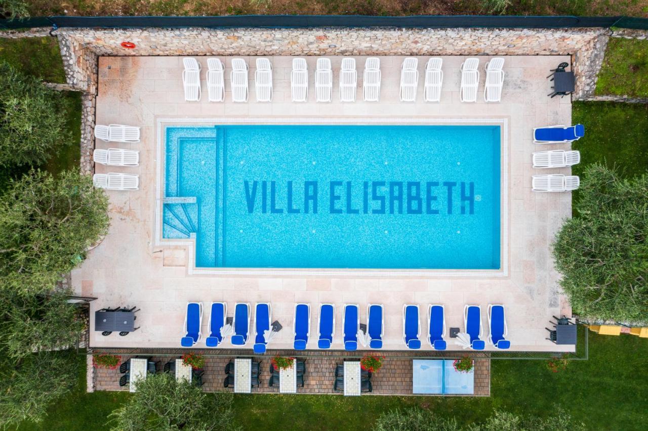 Appartamenti Elisabeth Brenzone sul Garda Exterior foto