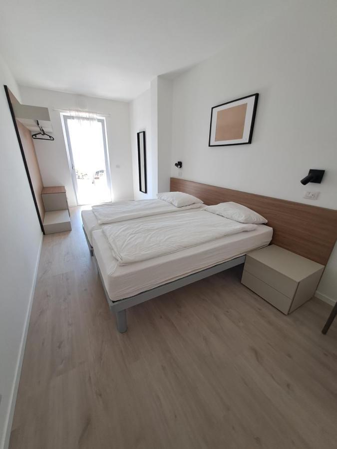 Appartamenti Elisabeth Brenzone sul Garda Exterior foto